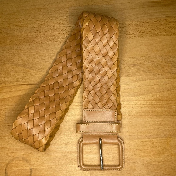 REDUCED! Club Monaco braided, basket weave 100% Italian leather belt, 42 inch - Picture 5 of 6